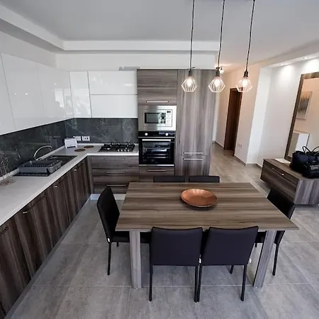 Lovely By The Sea. Mf1 公寓 *