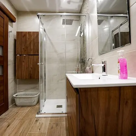 Lovely By The Sea. Mf1 圣保罗湾城