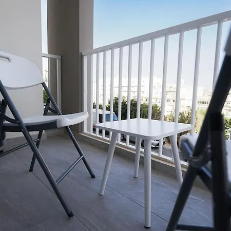 Lovely By The Sea. Mf1 公寓 *