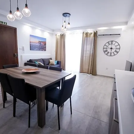 Lovely By The Sea. Mf1 *