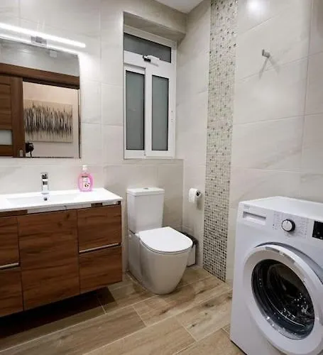 Lovely By The Sea. Mf1 *